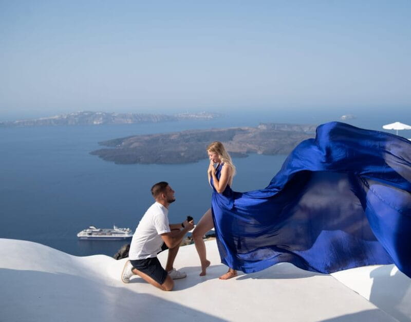Santorini: Proposal Photoshoot l Private Entry to blue Dome - Key Points / Takeaways