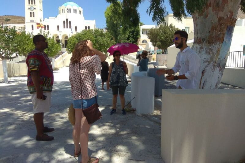 Santorini: Traditional Sightseeing Bus Tour with Oia Sunset - FAQs