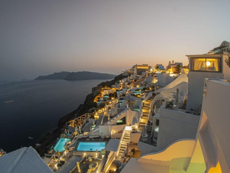 Santorini Unveiled: From Megalochori's Charm to Oia's Sunset - Key points / Takeaways