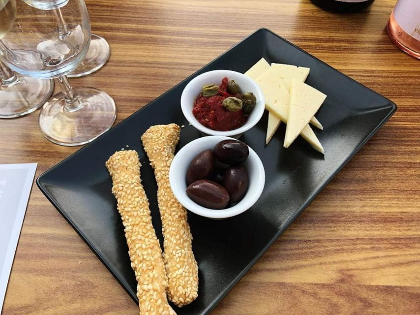 Santorini: Wine Tour With Sunset in Oia - Customer Reviews and Ratings