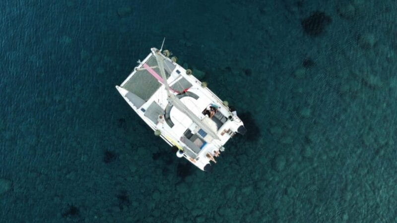 Santorini:Catamaran: private cruise with food & drinks - Who Will Love This Experience?