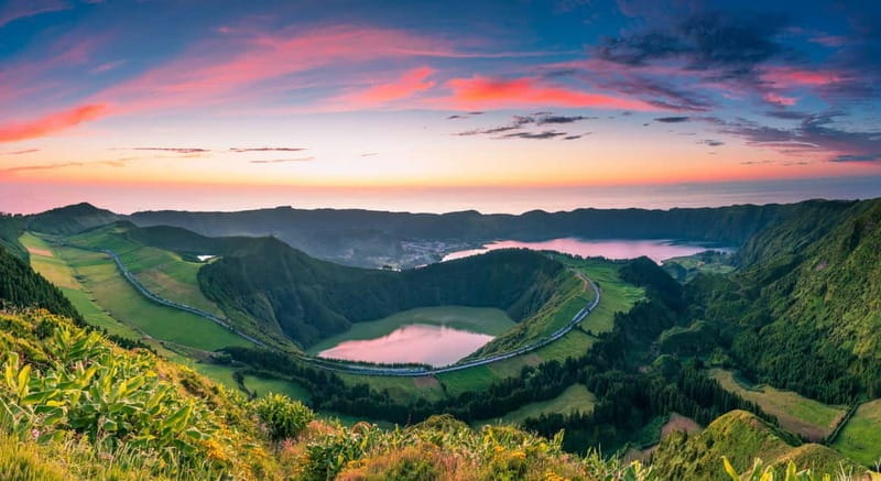 São Miguel Azores: Sete Cidades Guided tour with a local - Exploring São Miguel’s Crown Jewel: A Closer Look at the Sete Cidades Tour