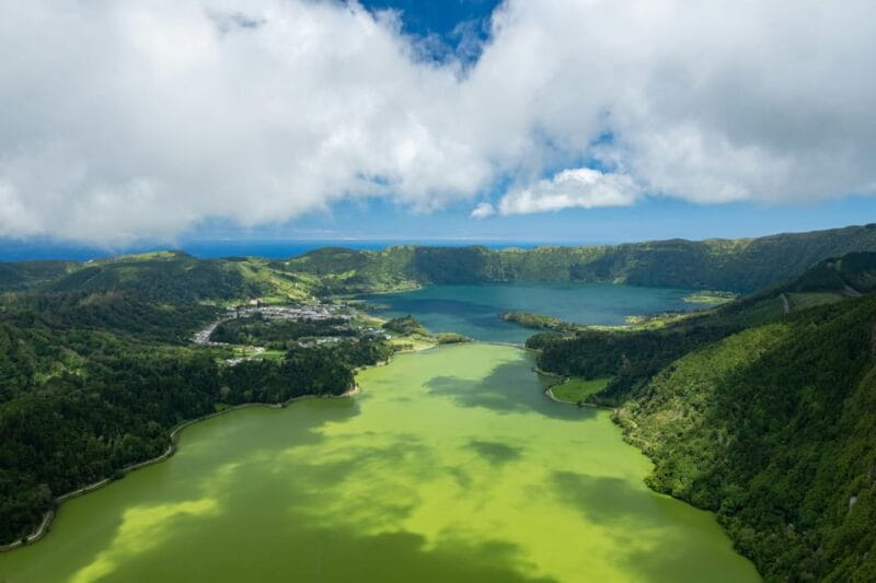 Sao Miguel Island: Sete Cidades and Lagoa do Fogo Tour - Starting Off at the Pineapple Plantation: A Sweet Introduction