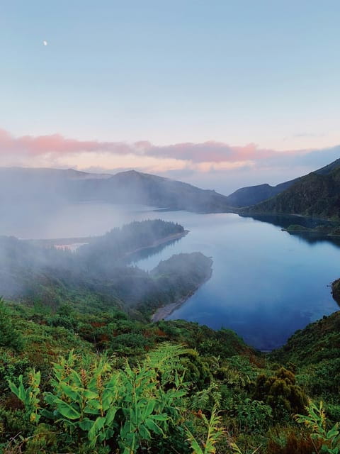 Sao Miguel Island: Sete Cidades and Lagoa do Fogo Tour - Lagoa do Canário: A Quiet Green Escape