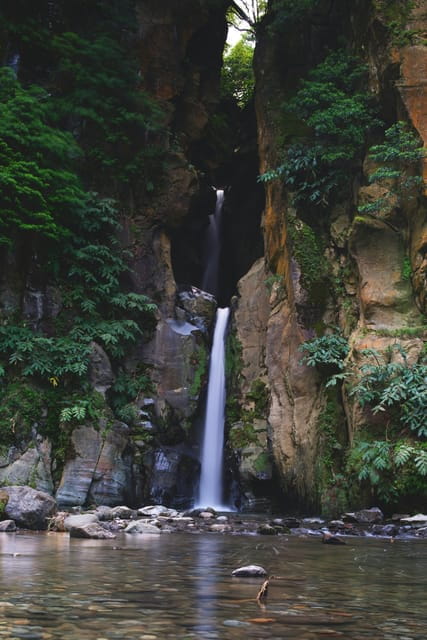 Sao Miguel Island: Sete Cidades and Lagoa do Fogo Tour - Lagoa do Fogo: The High-Altitude Marvel
