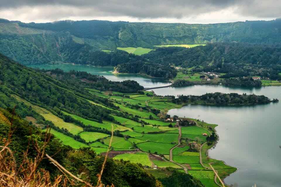Sao Miguel: Jeep Tour to Sete Cidades & Lagoa Do Fogo - Recommended Items for the Tour