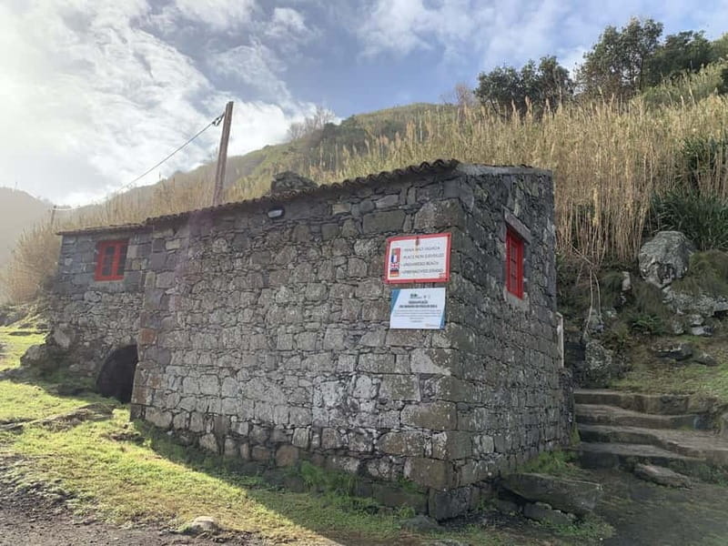 São Miguel: Private Viola Beach Hike & North Coast w/lunch - FAQ