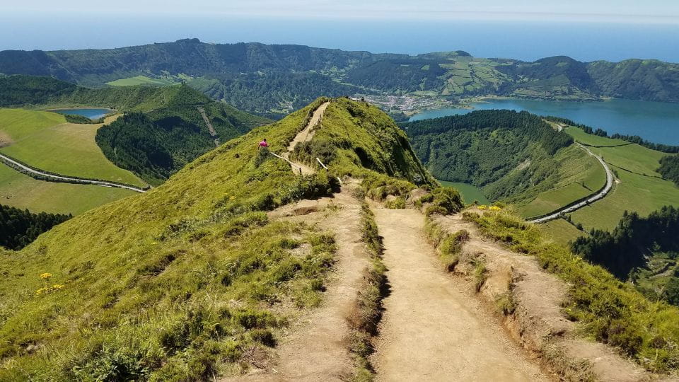 São Miguel: Sete Cidades and Lagoa Do Fogo Full-Day Tour - Itinerary and Highlights