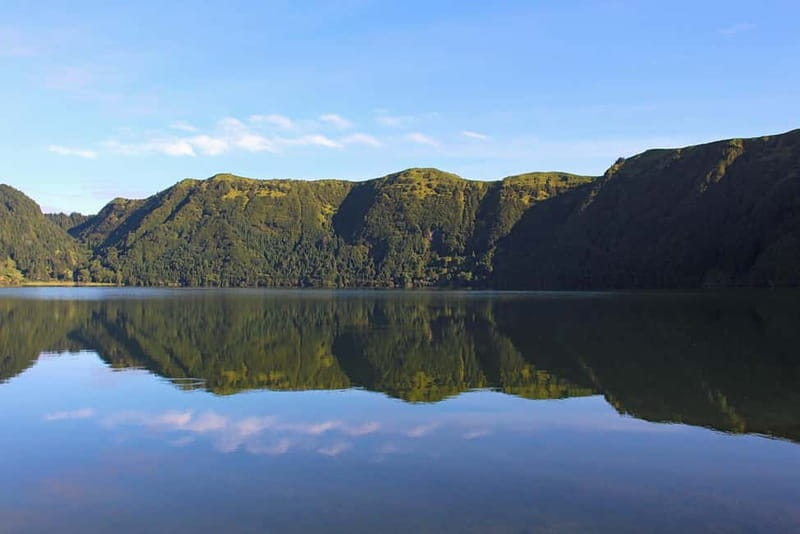 São Miguel: Sete Cidades & Pineapple Plantation Tour - Who Should Consider This Tour?
