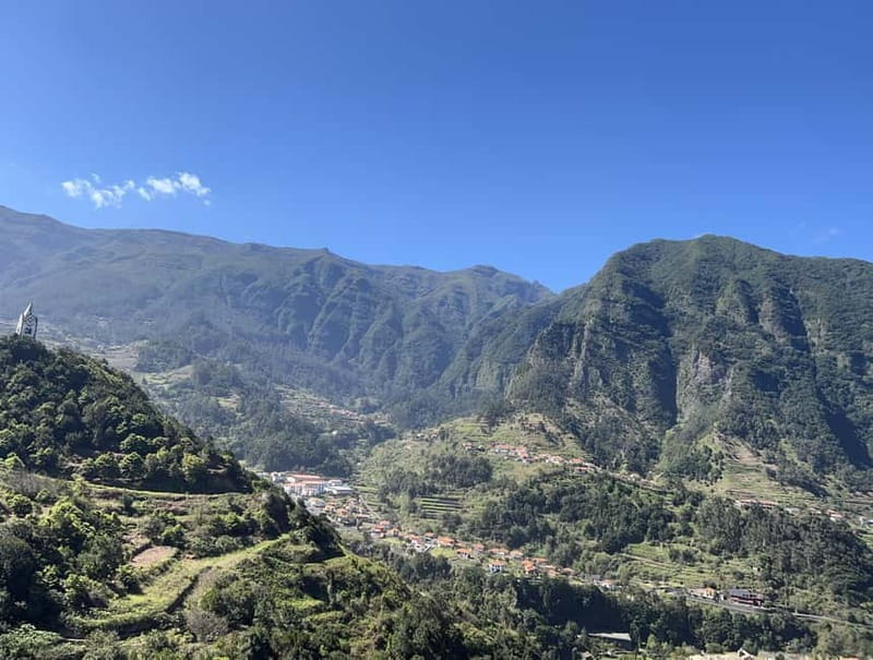 São Vicente Vineyard Visit With Traditional Lunch - Who Will Benefit Most From This Experience?
