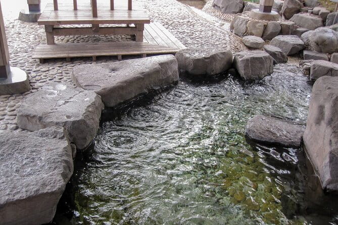 Sapporo Private Sightseeing Tour in Onsen With Special Package - Meeting and Pickup Information