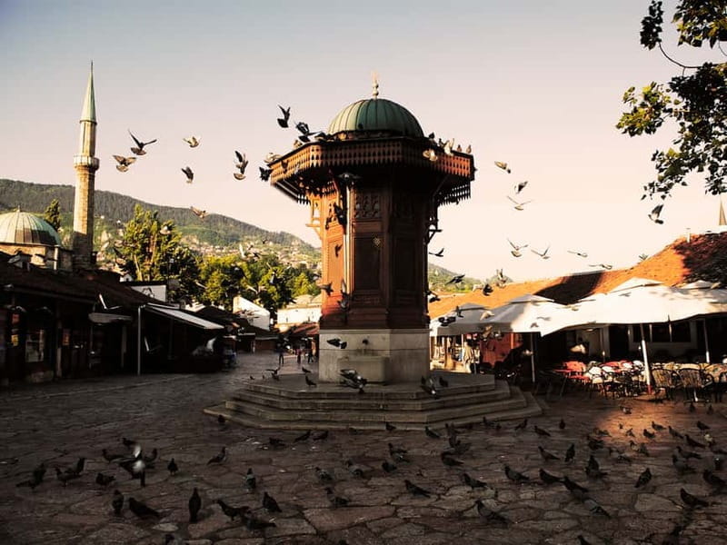 Sarajevo: Grand Walking Tour Through Time and Cultures - Exploring Sarajevo: A Deep Dive into the Walking Tour Experience