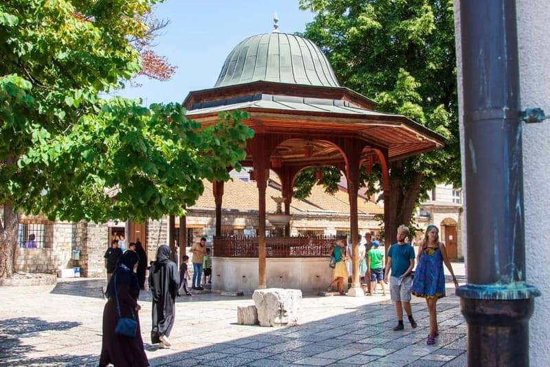 Sarajevo Old Town: Bosnian Ethnic Food & Coffee Walking Tour - Key Points / Takeaways