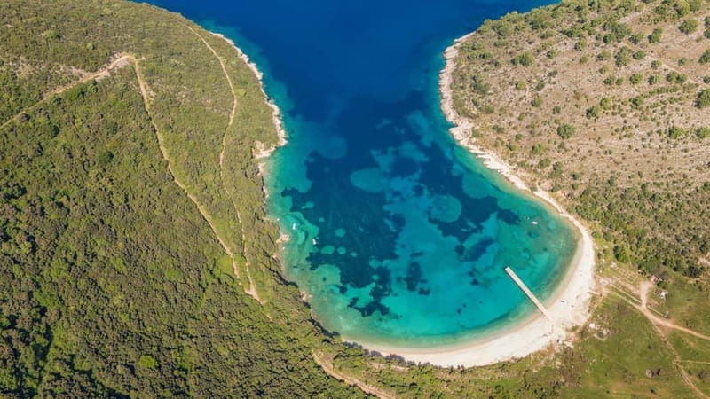 Saranda: Boat tour to 7 destinations including free umbrella - Price and Logistics