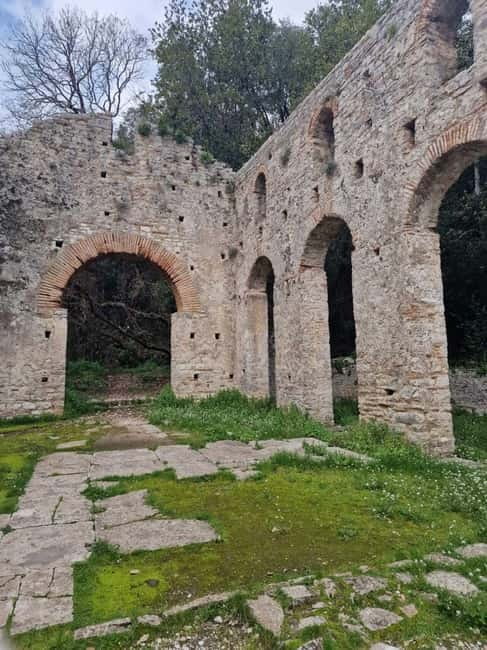 Saranda, Butrint Ksamil and Lekuresi Castle Private Day Trip - Key points / Takeaways