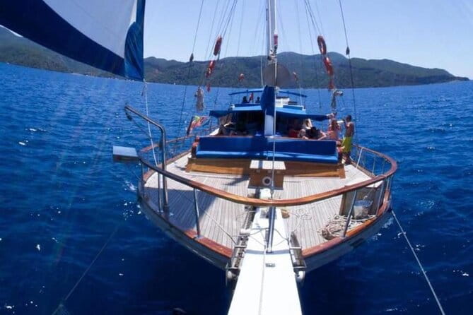 Saranda Prince Ennio-Daily Yacht Tour - The Itinerary in Detail: What You Can Expect