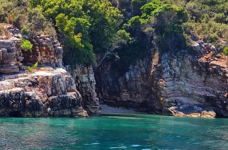 Sarandë: Boat Tour at Kroreza & Hidden Caves with Snorkeling - Who Will Love This Tour?