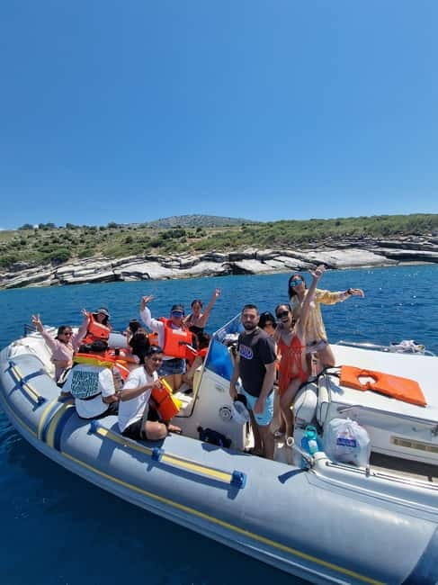 Sarande: Boat Tour to Krorez with Snorkle&Drinks&Swimming - Snorkeling and Swimming: The Heart of the Tour