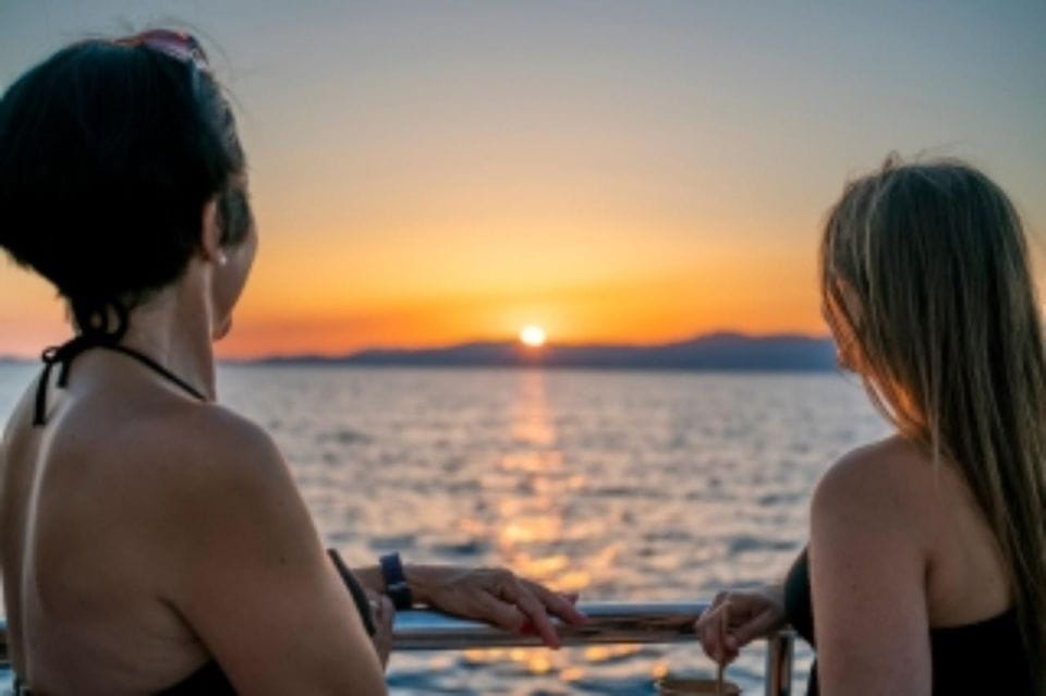Sarenal: Sunset Catamaran Cruise With BBQ - Inclusions and Exclusions