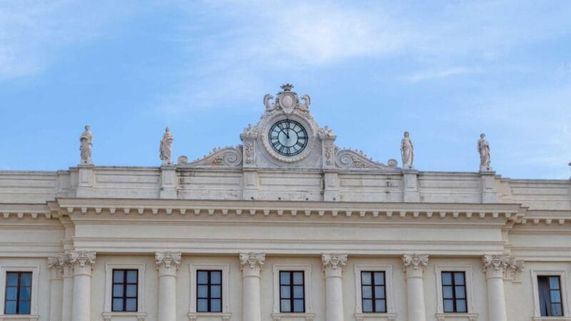 Sassari: Historic City Center Guided Walking Tour - Who Should Consider This Tour?