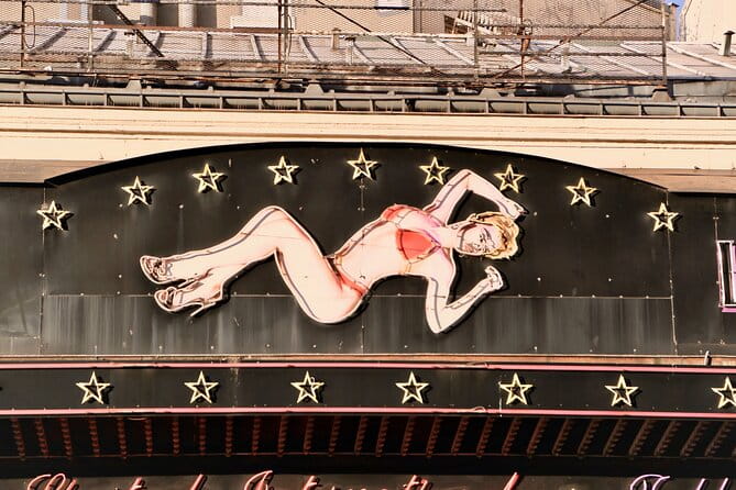 Scandalous Paris, audioguided smartphone tour - FAQs