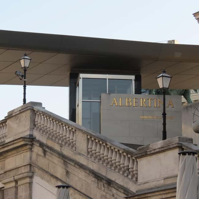 Scandals, affaires & anecdotes in Vienna - Who Is This Tour Best For?