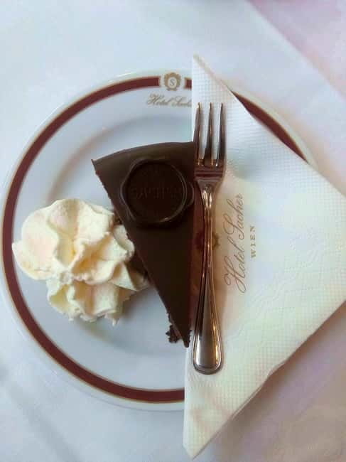 Scandals, affaires & anecdotes in Vienna - FAQs