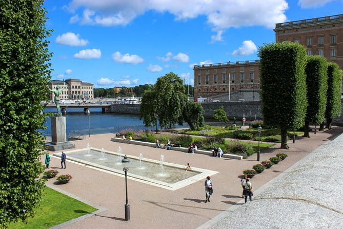 Scandinavian Art, Architecture and Design Tour in Stockholm - FAQ