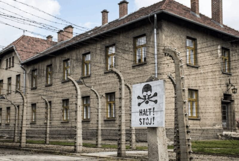 Schindler's Factory Skip-the-line Guided Tour with Options - Exploring the Depths of Kraków’s WWII History