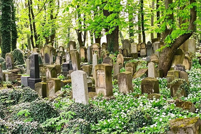 Schindler's List excursion incl. Paszów with Dutch guide - Exploring Krakow’s WWII Sites and Film History