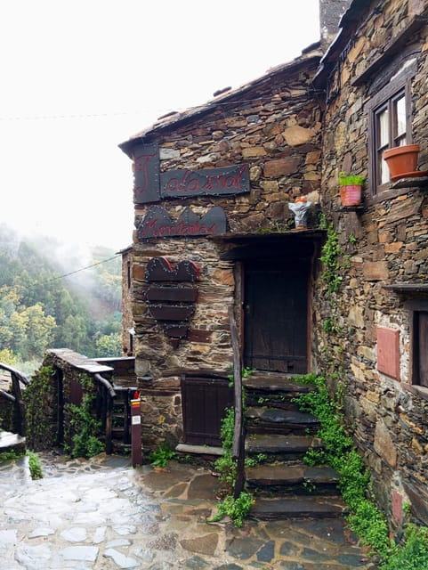 Schist Villages and medieval castles tour - Price and Value Analysis