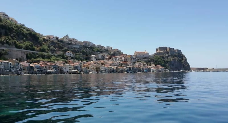 Scilla - Tour Grotte + Cala Jankulla Escursione + bagno - Exploring Calabrias Coast in Miniature: What to Expect from the Tour