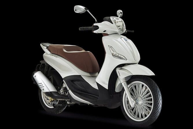 Scooter Rental 300cc - A detailed look at what to expect