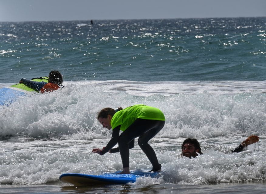 Sealovers Surfschool - Personalized Group Experience