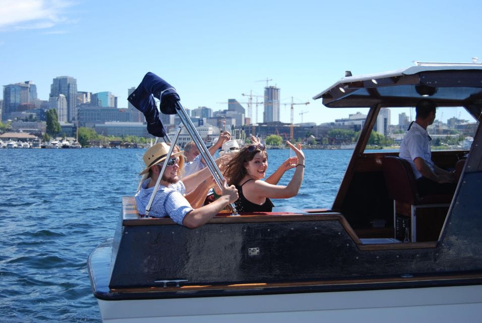 Seattle: Sightseeing Cruise - Sights and Landmarks Included