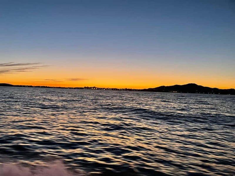 SEAYOU ESCAPE: sunset aperitif in Porquerolles - Île de Porquerolles at Sunset: The Main Event