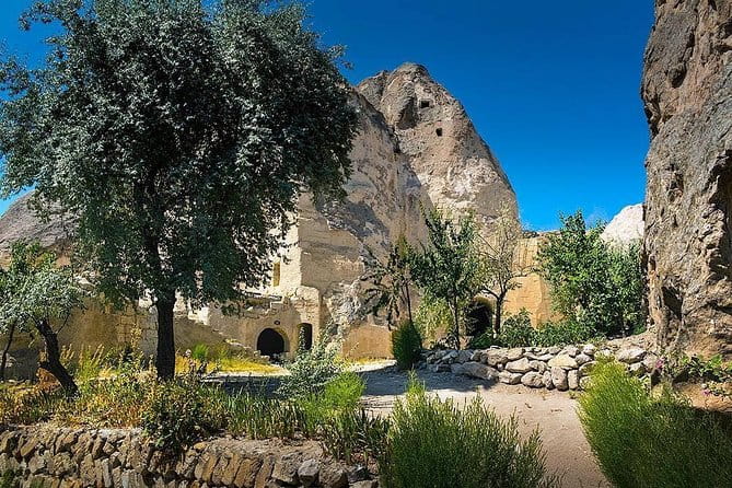 Secrets of Cappadocia Tour with Private Guiding, Lunch and Luxurious Minivan - A Deeper Dive into the Experience: What to Expect