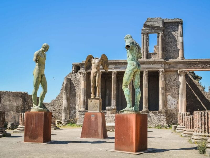Secrets of Pompeii: Unforgettable Journey! - Rediscovery and Excavation
