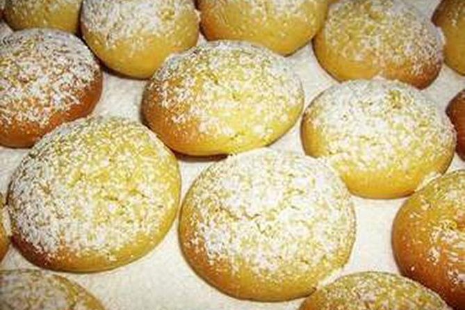 Secrets Walks of Sorrento With Locals - Tasting Local Street Food