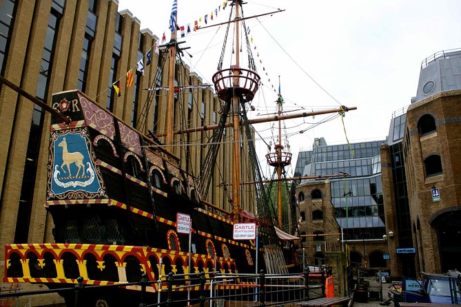 See Over 30 Top London Sights! Fun Local Guide!! - Weather and Group Size