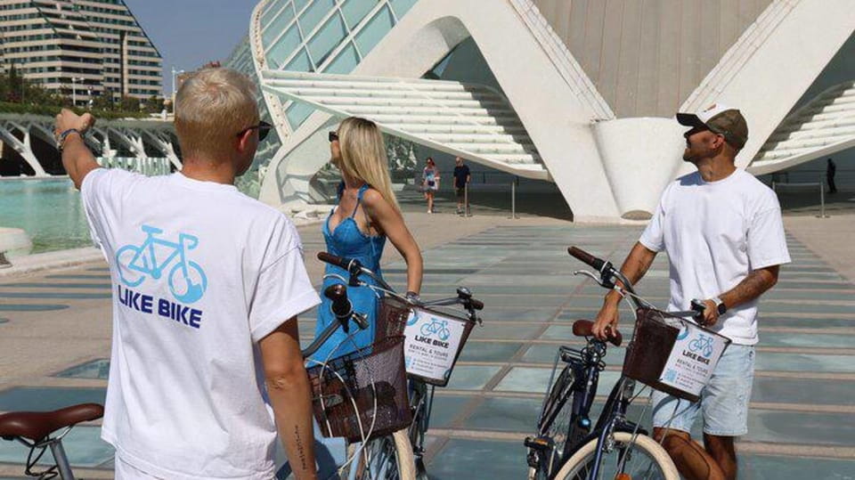 See Port Saplaya + City of Arts and Sciences on a Bike Tour - Scenic Ride and Photography