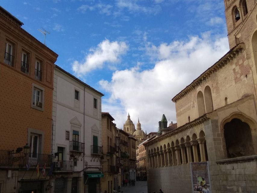 Segovia: Guided Walking Tour With Alcázar Entry - Highlights of the Experience
