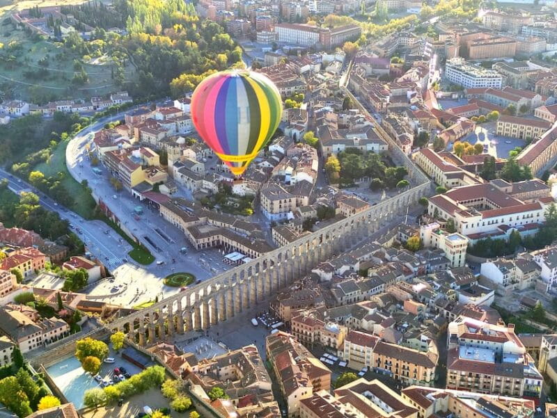 Segovia: Hot Air Balloon flight with Optional Transfer - Key points / Takeaways
