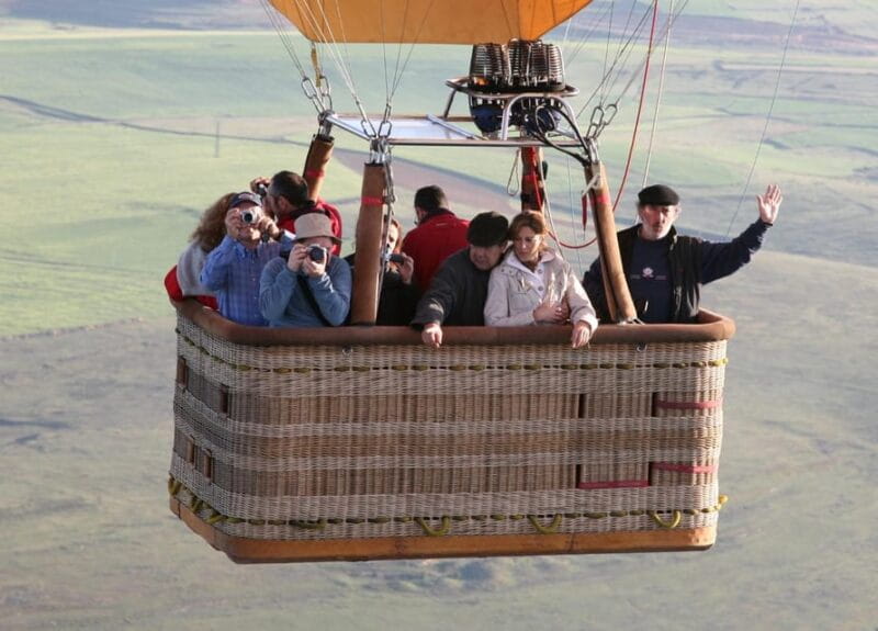 Segovia: Hot Air Balloon flight with Optional Transfer - Starting Point: Dawn Launch from a Scenic Field in Segovia