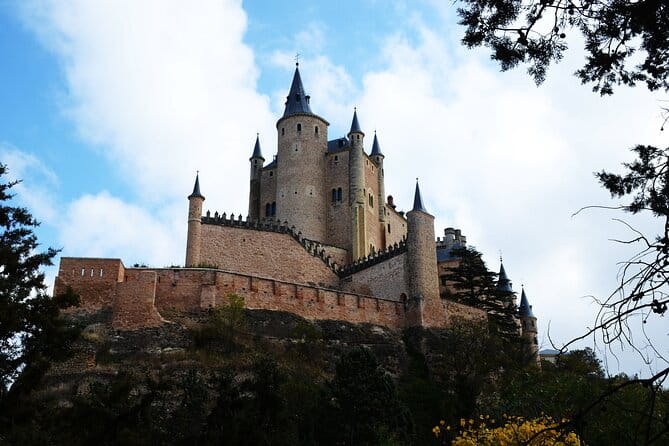 Segovia private tour from Madrid by private car - Discovering Segovia’s Medieval and Religious Heritage