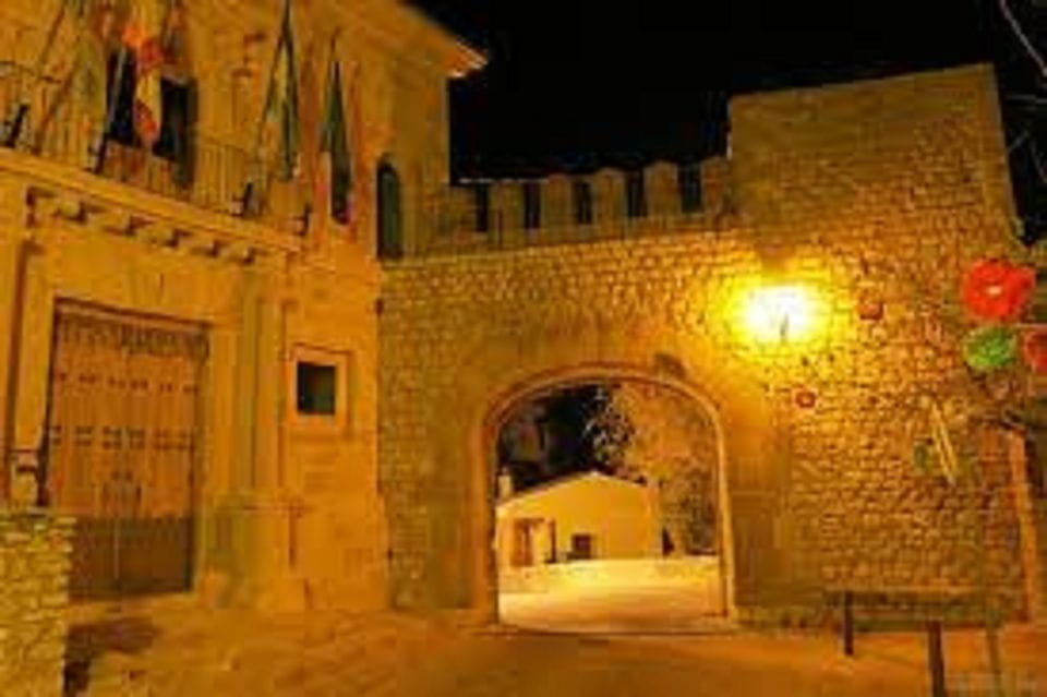 Segura De La Sierra: Legends & Mysteries Night Walking Tour - Key Points