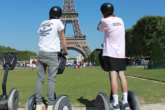 Segway tour Monumental - Discovering the Landmarks from a New Perspective
