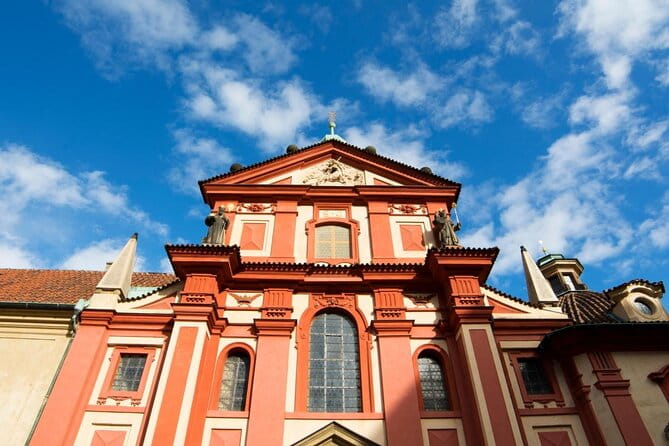 Self-Guided Audio Tour - Prague Castle District - Exploring Prague Castle District with a Self-Guided Audio Tour