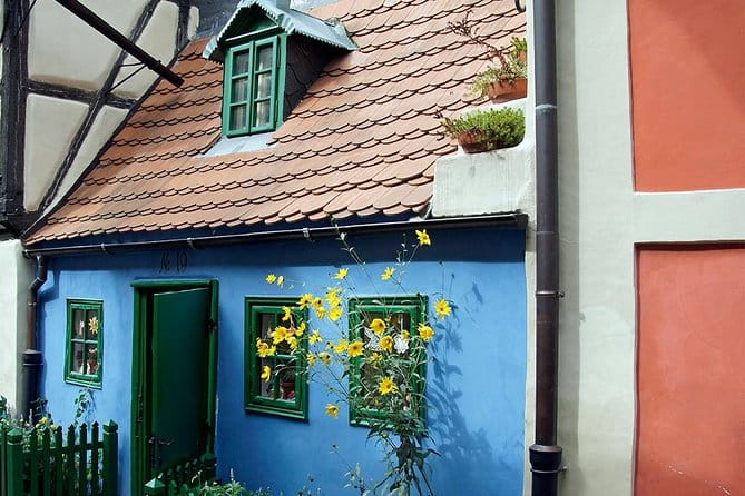 Self-Guided Audio Tour - Prague Castle District - Inside the Castle: Rosenberg Palace and Daliborka Tower