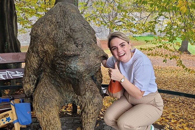 Self-Guided Secrets of Amsterdam Exploration Game - Discovering Amsterdam with a Modern Twist